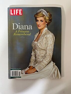 LIFE Magazine: Diana A Princess Remembered - Cover Issue